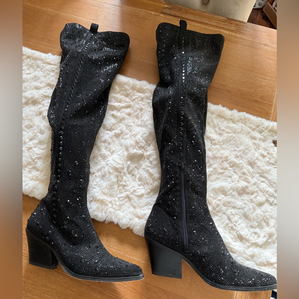 Elegant Black Knee-High Women's Boots
